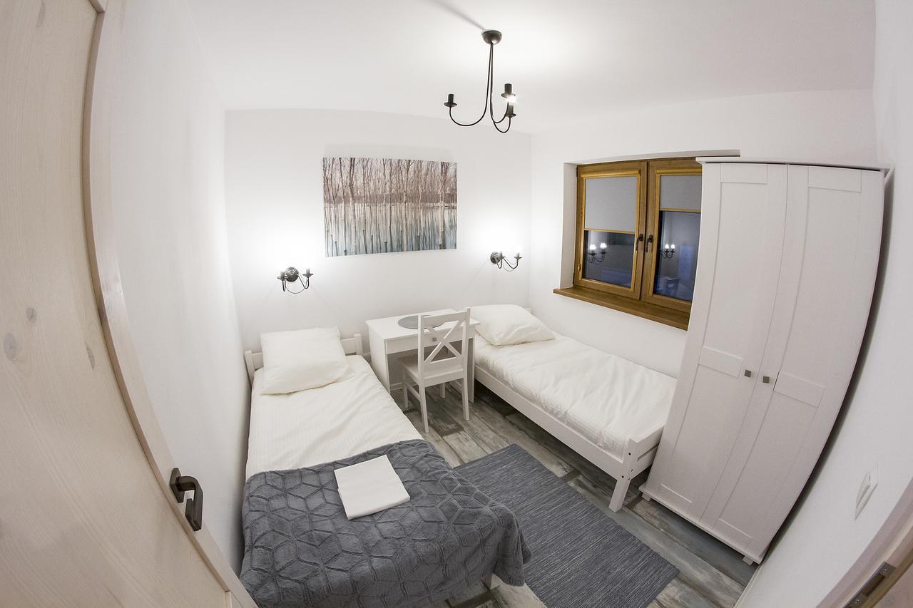 "Miedzy Gruszka A Sanem" Apartment Lesko Exterior photo